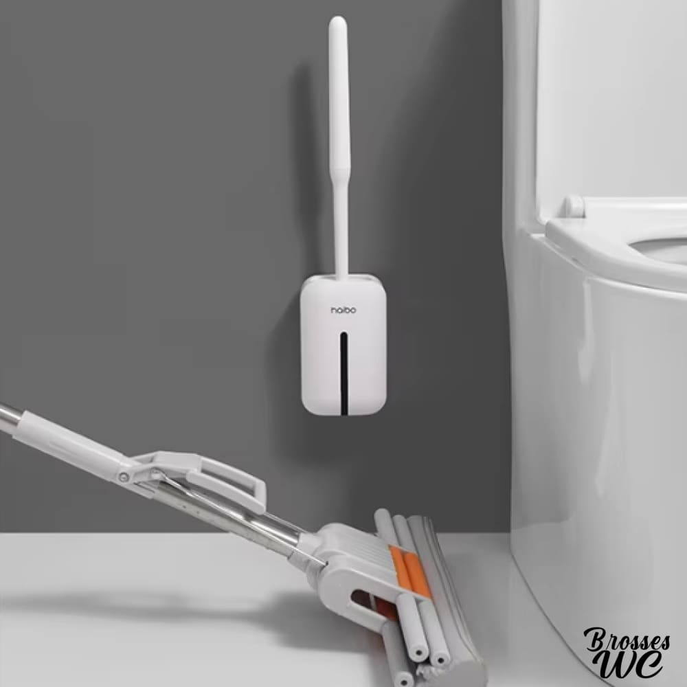 Brosse wc suspendue pratique