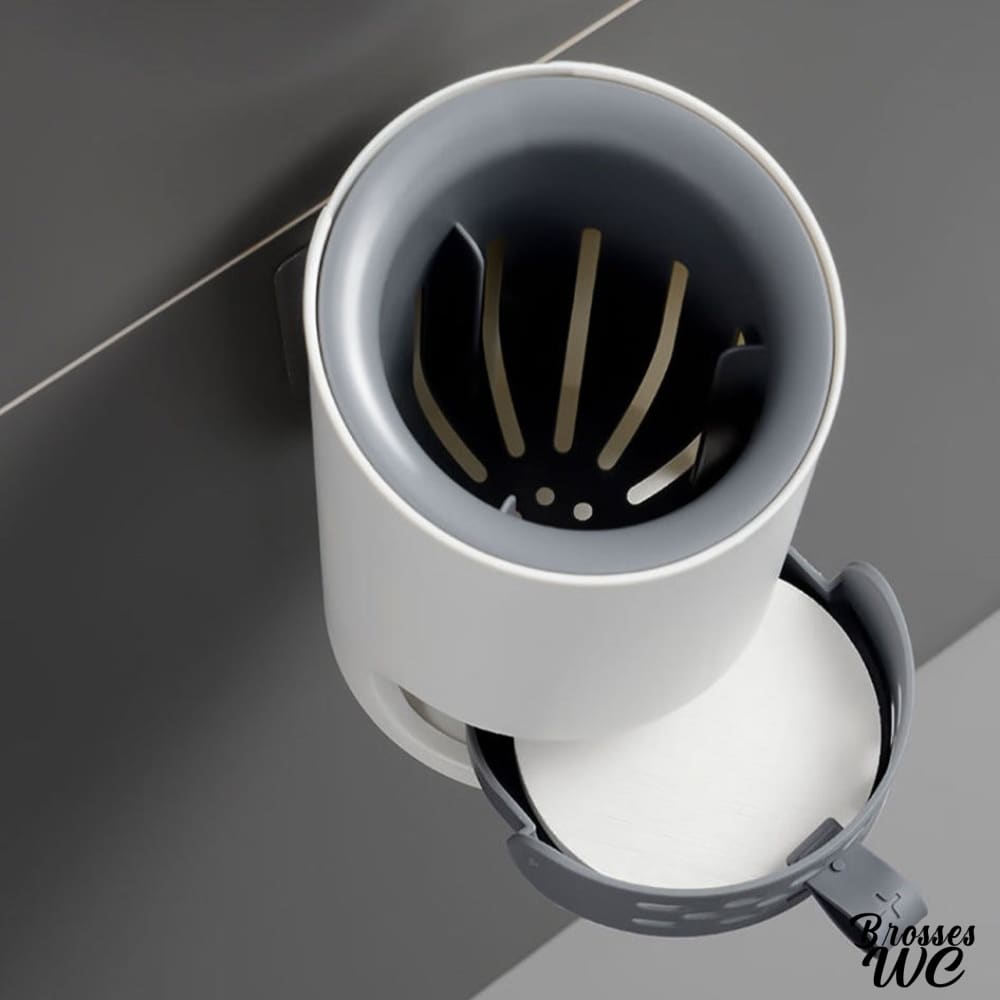 Brosse wc avec réservoir nettoyant intégré