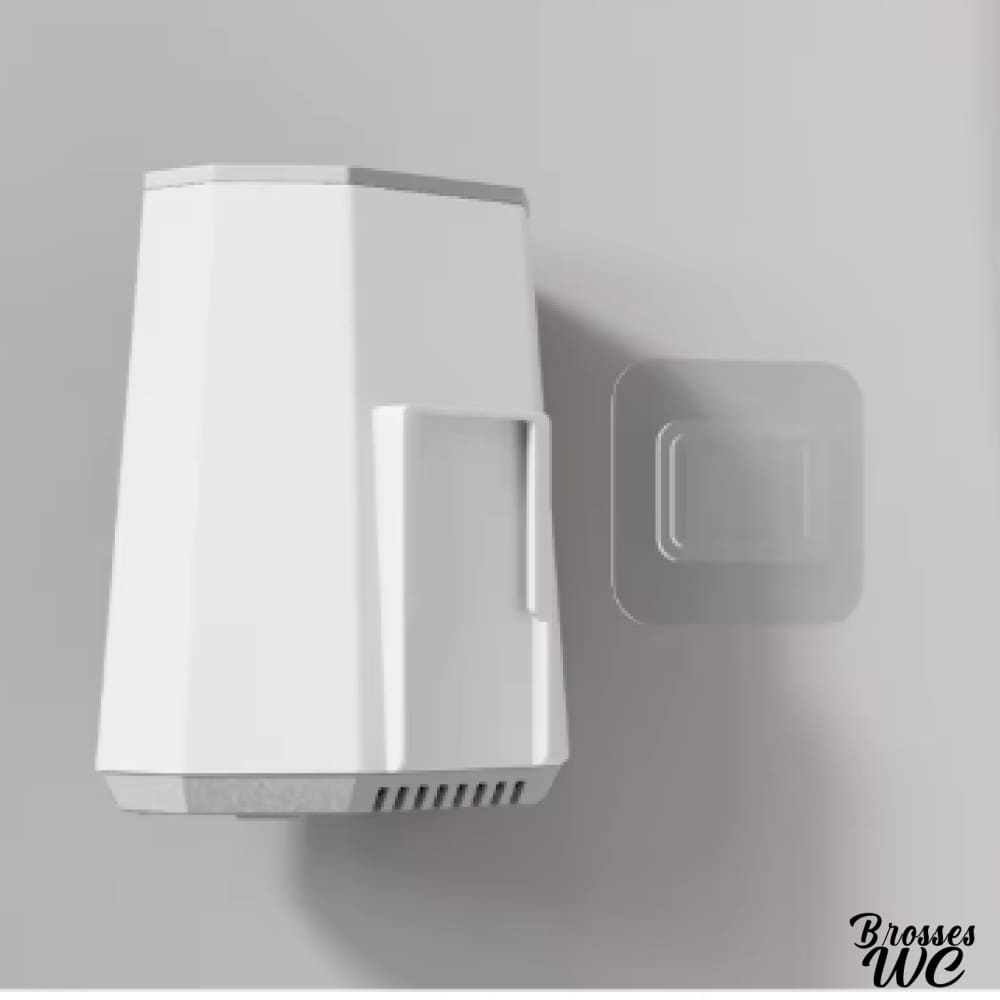 Brosse toilette plastique immaculée