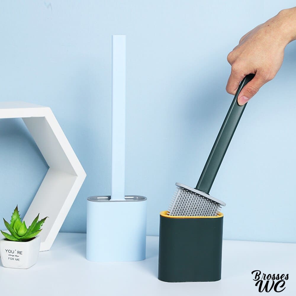 Brosse wc avec produit intégré pratique