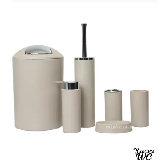 Ensemble brosse wc et poubelle harmonieux